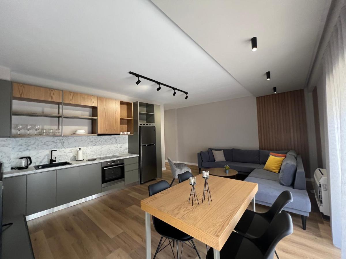 Coral Apartments Sarandë Esterno foto